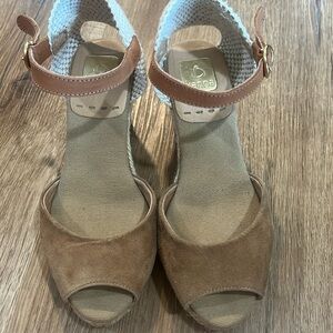 Kanna wedges